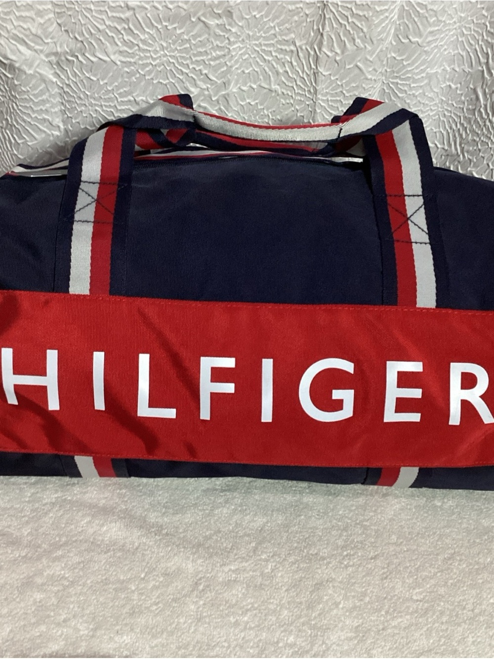 Tommy Hilfiger Navy Blue Nylon Unisex Duffle Bag NEW Travel Weekender - Picture 8 of 8